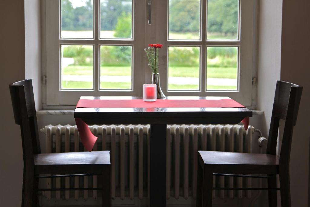 Отель Kasteel Pietersheim Maastricht - Ланакен Экстерьер фото